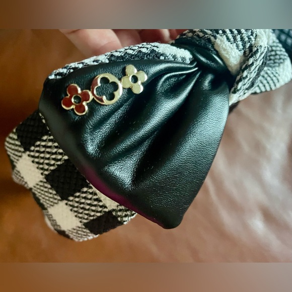 BNWT!Fashion headband,black faux leather,offwhite check tweed small gold clovers - Picture 8 of 16